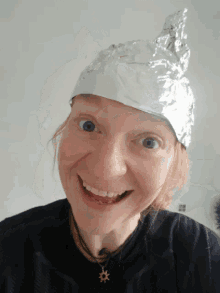 tin-foil-hat-tin-foil.gif
